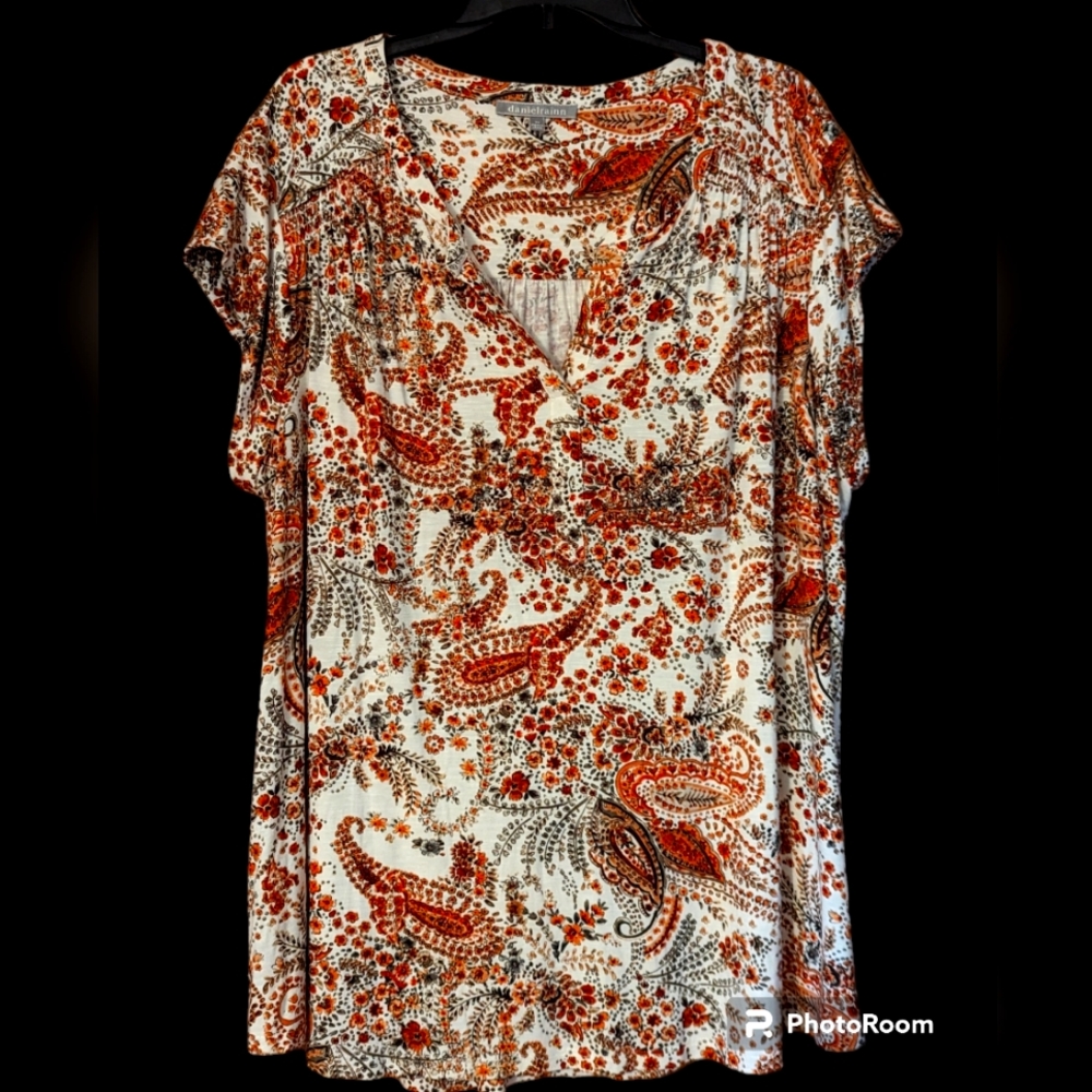 Danielrainn women's cap sleeve paisley top size 3X